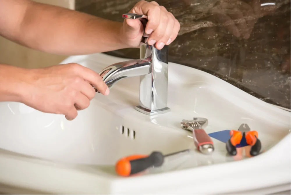How to Handle a Plumbing Emergency